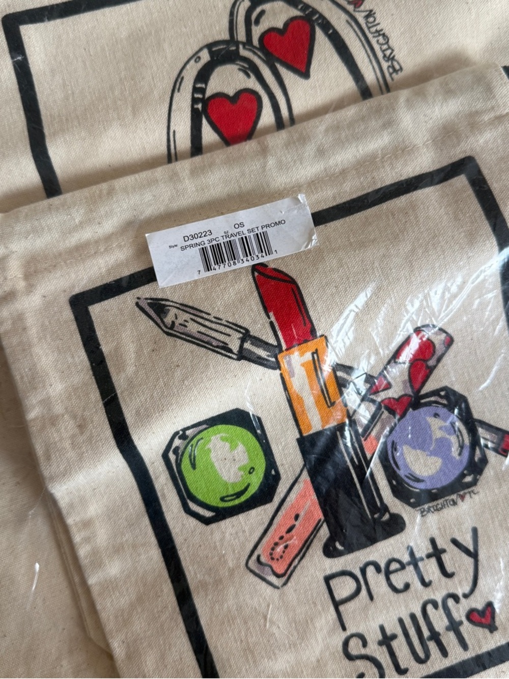 Brighton Canvas Drawstring Pouches with Red Heart & Cosmetic Print - Picture 3 of 3